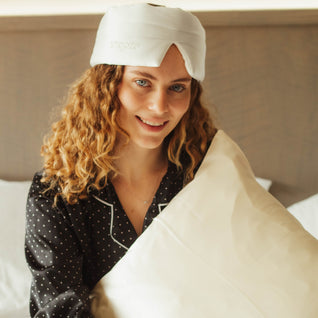 Kit Sueño Profundo - Antifaz + Funda para Almohada